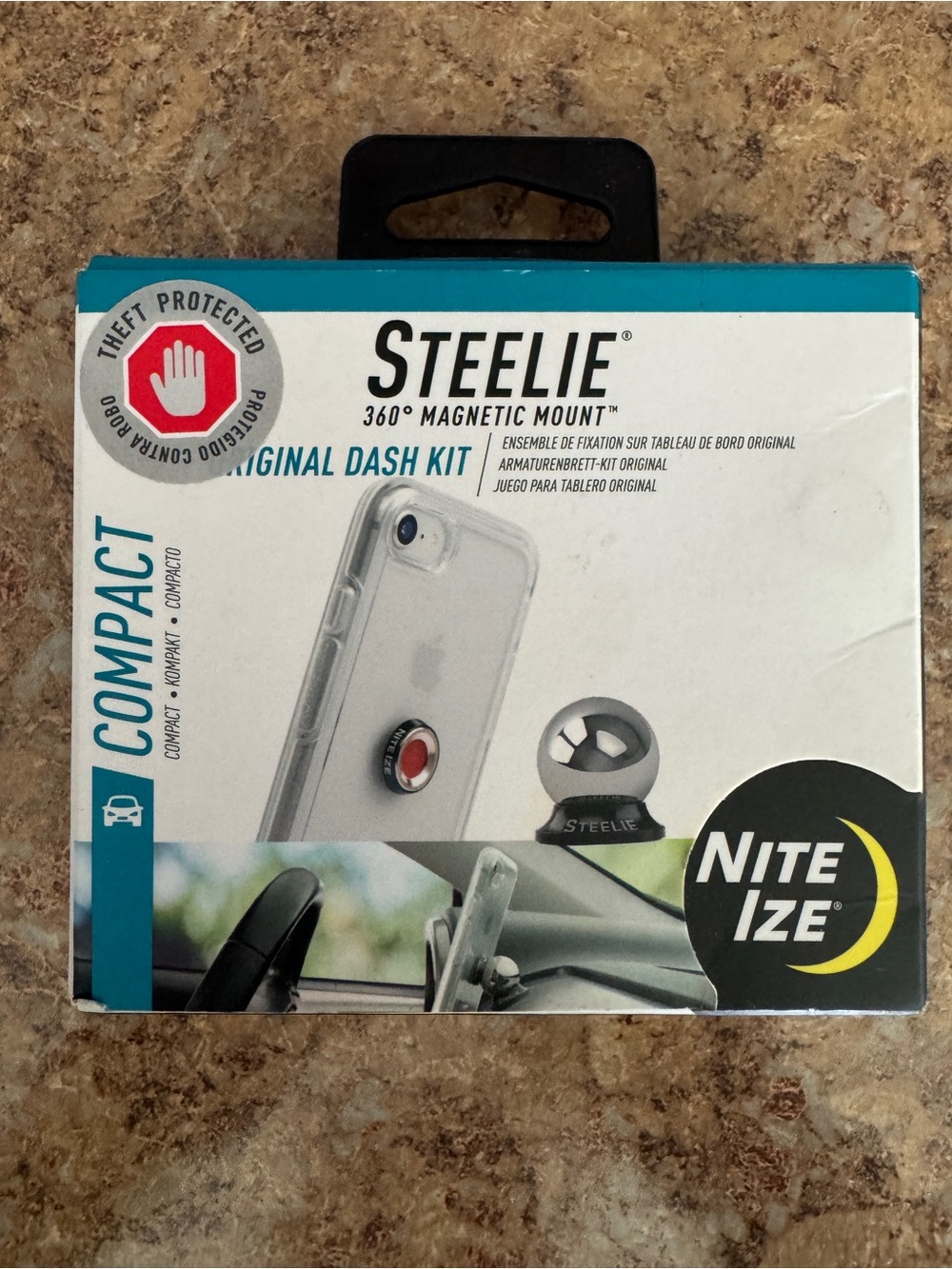 Steelie Compact 360° Magnetic Dash Mount — Black/Silver